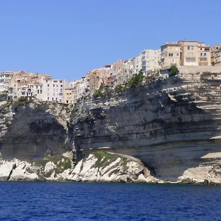 شقة Rez De Jardin Dans De Charme ...