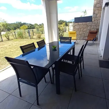 Rez De Jardin Dans De Charme ... Lägenhet Porto-Vecchio (Corsica)