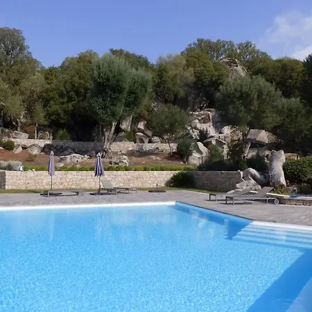 Apartment Rez De Jardin Dans De Charme ... Porto-Vecchio (Corsica)