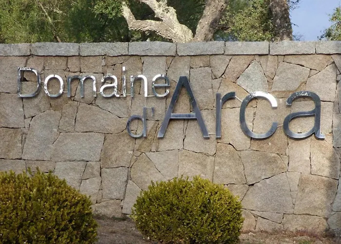 Appartement Rez De Jardin Dans De Charme ... Porto-Vecchio (Corsica)