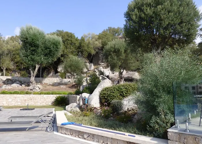 Rez De Jardin Dans De Charme ... Porto-Vecchio (Corsica)