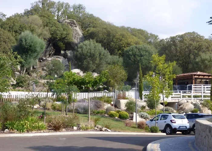 Rez De Jardin Dans De Charme ... Appartement *