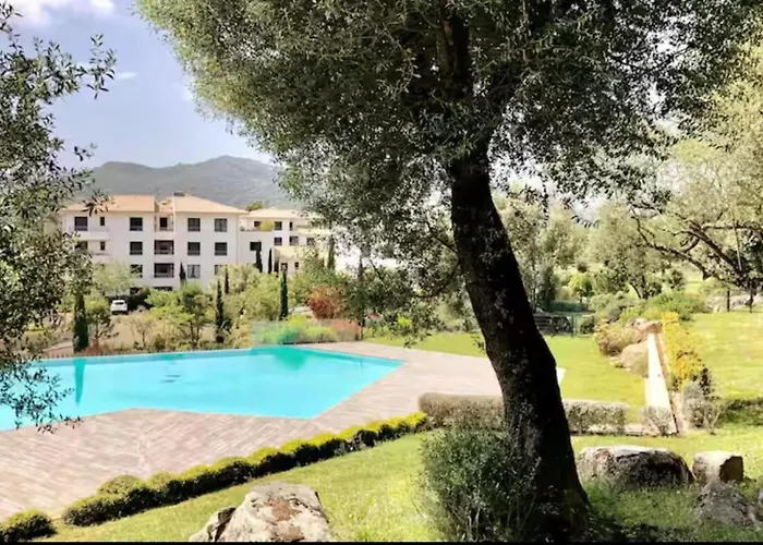 Apartment Rez De Jardin Dans De Charme ... Porto-Vecchio (Corsica)